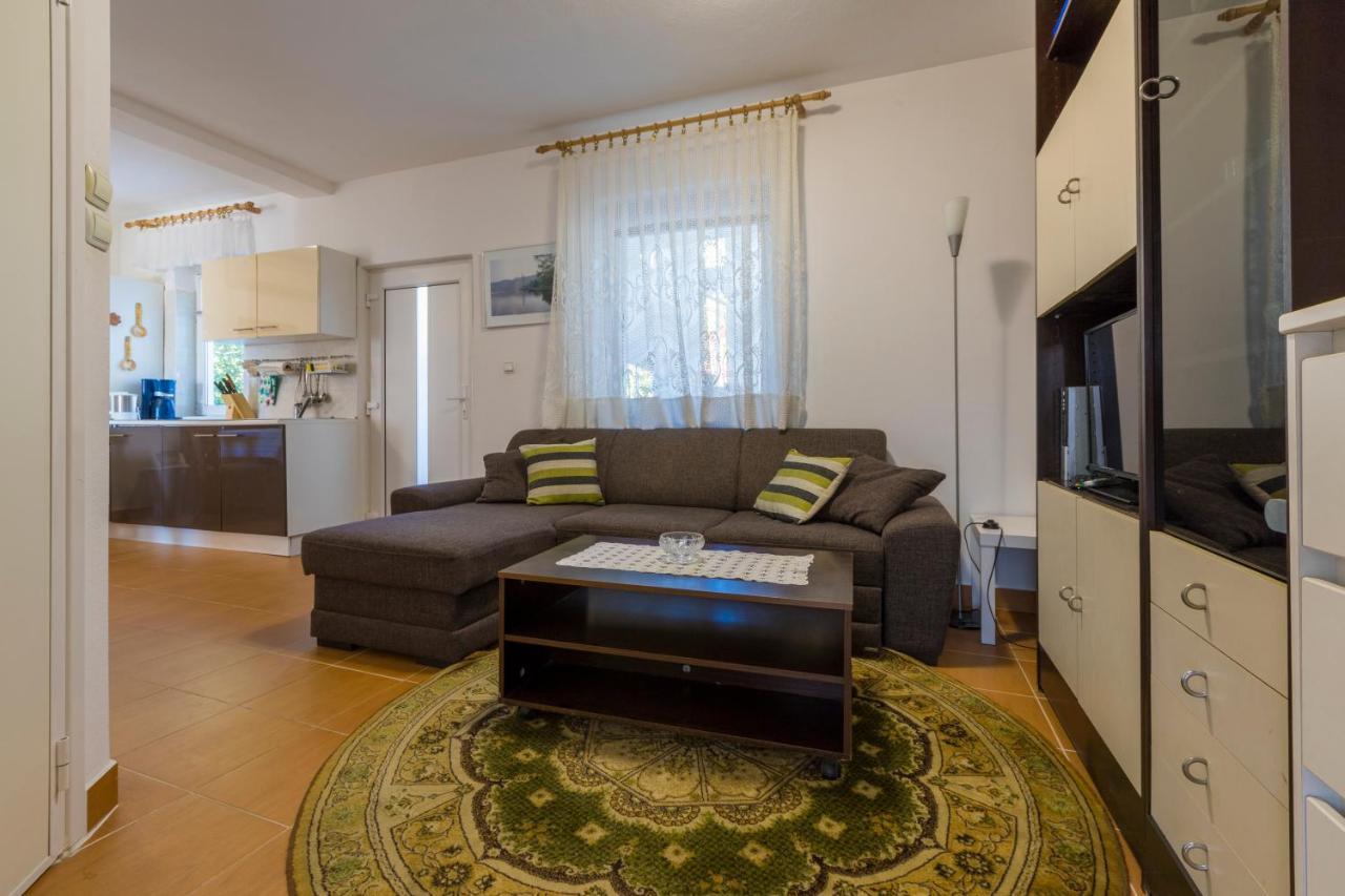 Ivan & Anka Apartments Bojko Selce Bagian luar foto