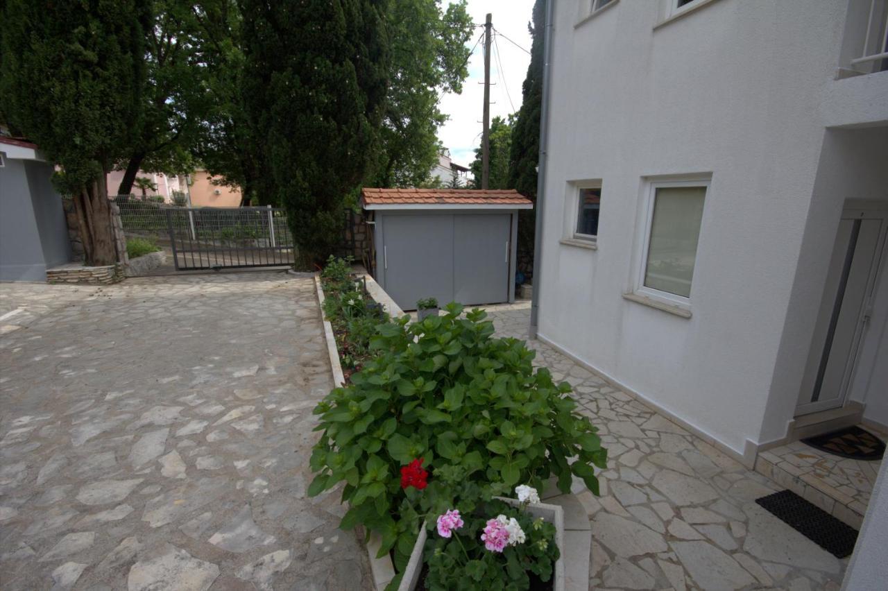 Ivan & Anka Apartments Bojko Selce Bagian luar foto