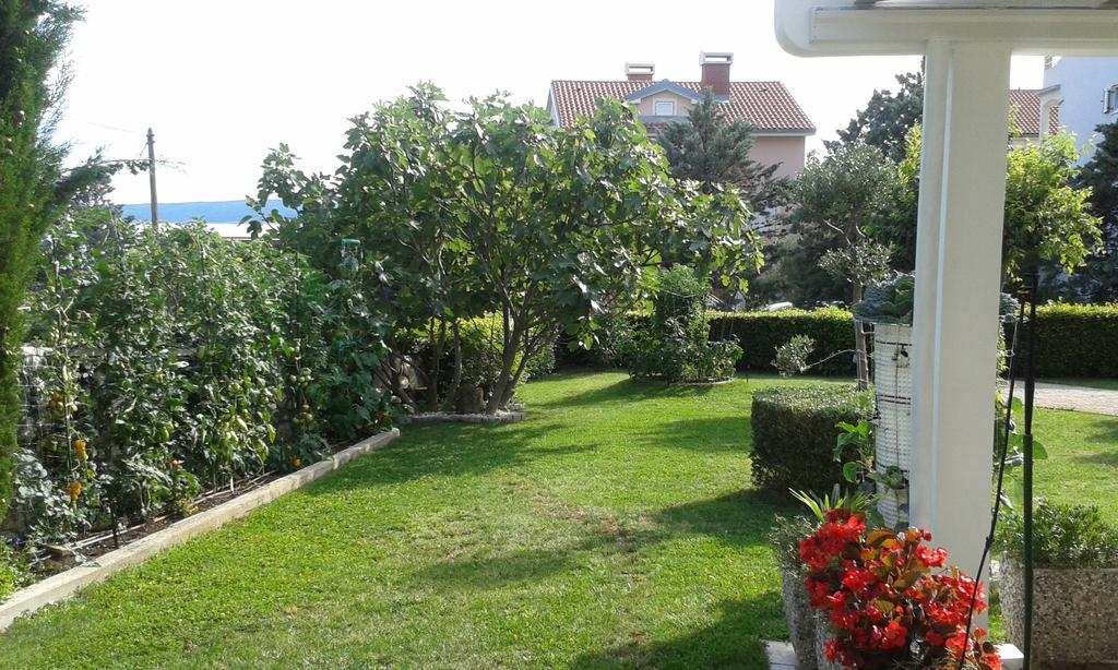 Ivan & Anka Apartments Bojko Selce Bagian luar foto