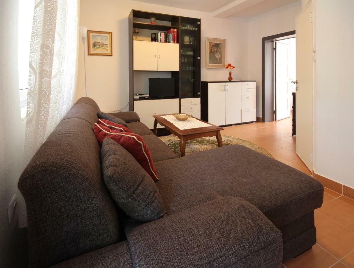 Ivan & Anka Apartments Bojko Selce Bagian luar foto