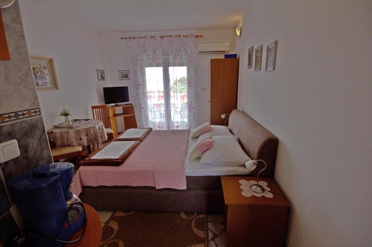 Ivan & Anka Apartments Bojko Selce Bagian luar foto