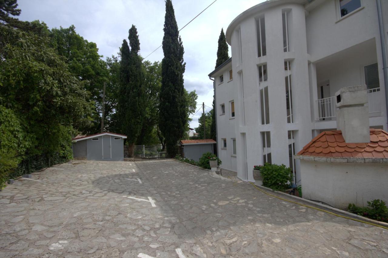 Ivan & Anka Apartments Bojko Selce Bagian luar foto