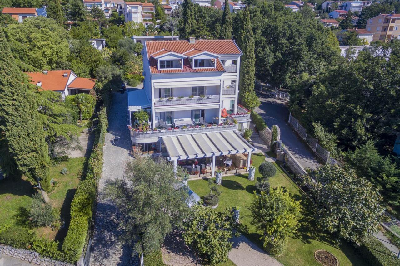 Ivan & Anka Apartments Bojko Selce Bagian luar foto