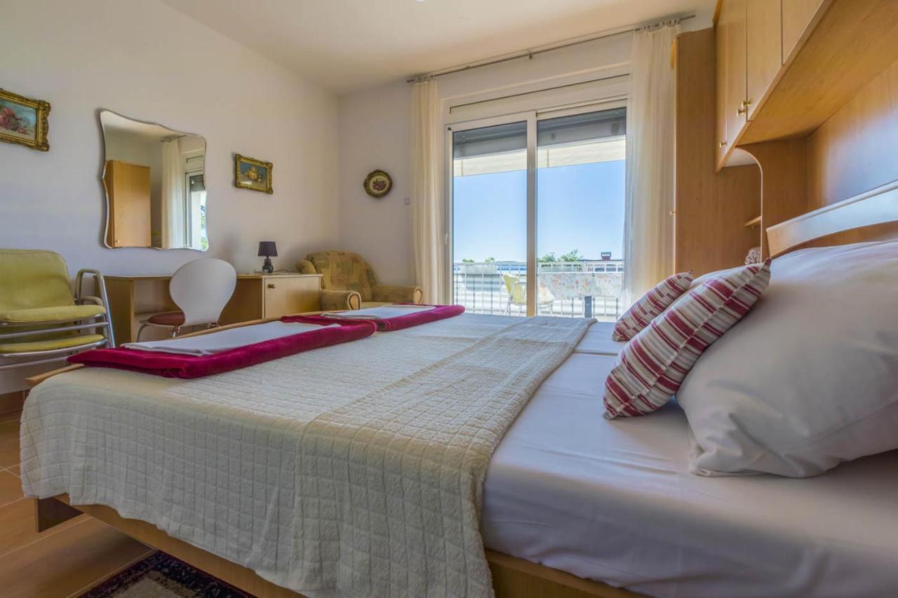 Ivan & Anka Apartments Bojko Selce Bagian luar foto